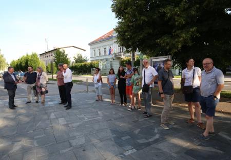 OTVORITEV RAZSTAVE SLOVANI NA NOTRANJSKEM 02 FOTO LJUBO VUKELIČ